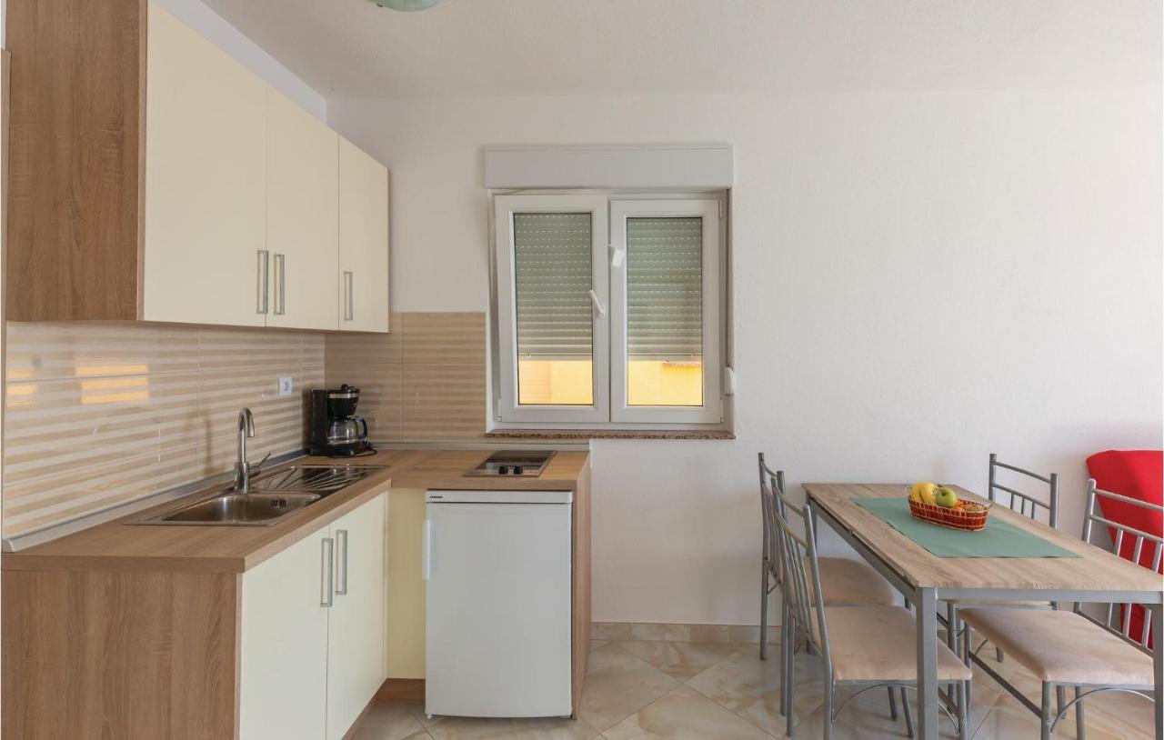 Amazing Apartment In Krvavica With Wifi Εξωτερικό φωτογραφία